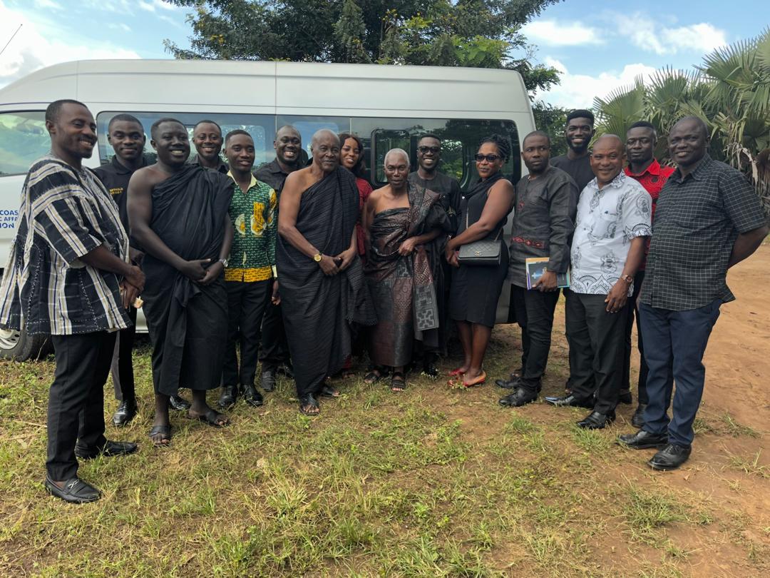 Oguaa Hall ‘98 Alumni Unite in Support at Colleague’s Funeral